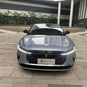 Gray Lincoln Z front view