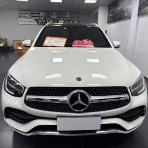 White Mercedes-Benz GLC front view